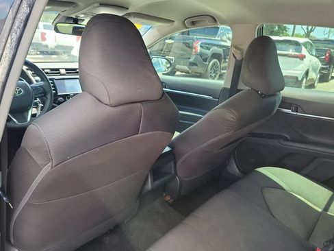 Used 2020 Toyota Camry LE FWD image 10