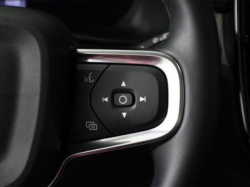 Used 2026 Volvo XC40 B5 Ultra w/ Climate Package image 11