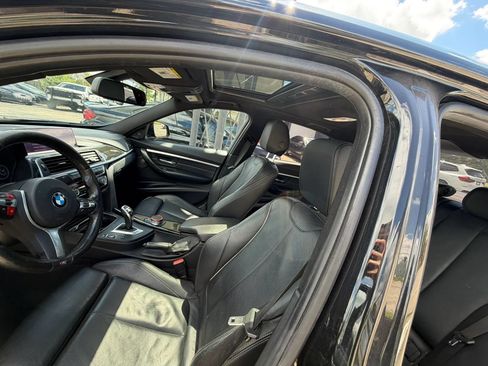 Used 2018 BMW 340i xDrive Sedan AWD/4WD image 11
