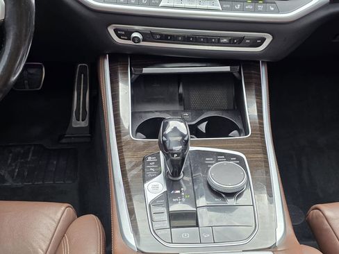 Used 2020 BMW X5 M50i w/ Premium Package image 24