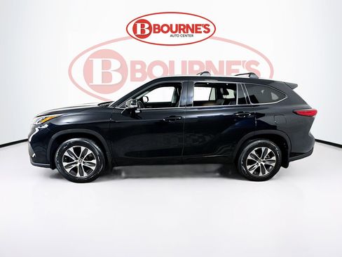 Used 2020 Toyota Highlander XLE image 7