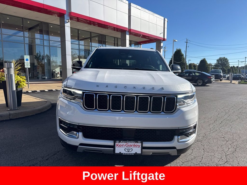 Used 2024 Jeep Wagoneer L Series II w/ Flexible Seating Group AWD/4WD image 10