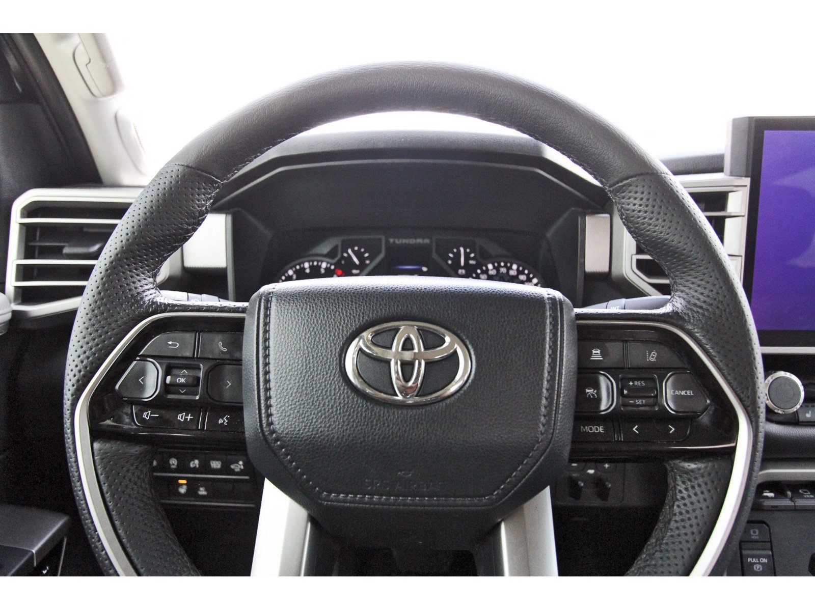 Used 2022 Toyota Tundra Limited RWD image 16