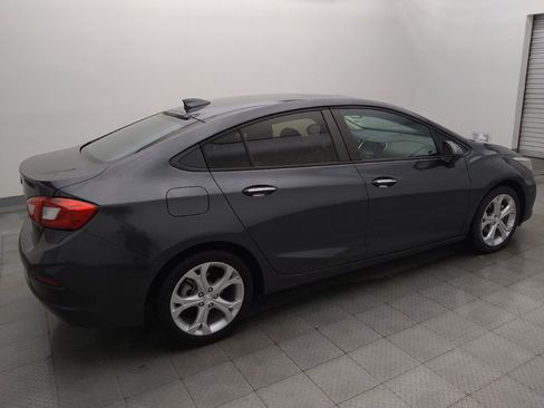 Used 2017 Chevrolet Cruze Premier FWD image 10
