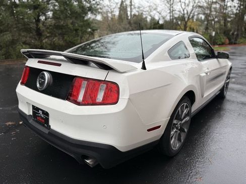 Used 2012 Ford Mustang GT Premium image 3