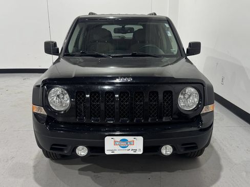 Used 2016 Jeep Patriot Sport FWD image 9