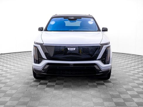 New 2026 Cadillac Vistiq Sport w/ LPO, Floor Liner Package AWD/4WD image 8