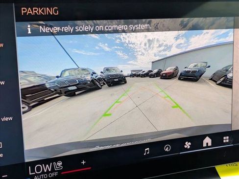 Used 2025 BMW X3 xDrive30i w/ Premium Package image 13