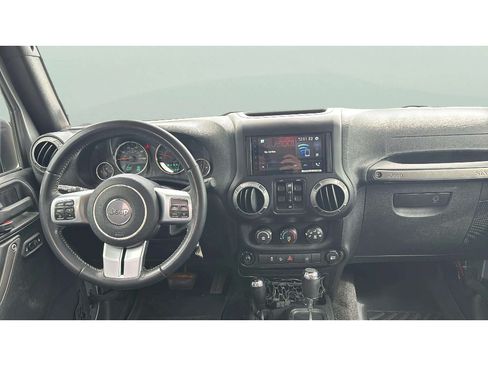 Used 2017 Jeep Wrangler Unlimited Sport AWD/4WD image 14