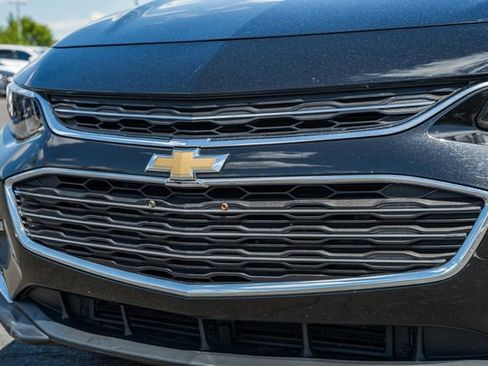 Used 2018 Chevrolet Malibu LS FWD image 9