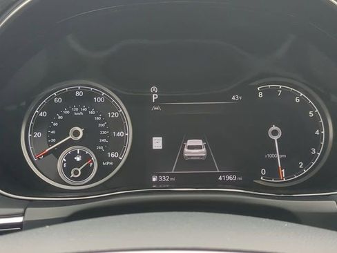 Used 2023 Genesis GV70 2.5T w/ Advanced Package image 27