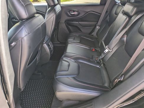 Certified 2020 Jeep Cherokee Trailhawk w/ Cold Weather Group image 23