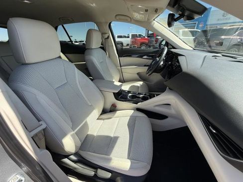 Used 2023 Buick Envision Preferred image 28
