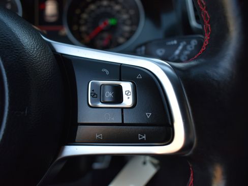 Used 2017 Volkswagen GTI S image 16