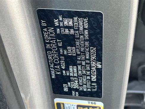 Used 2024 Kia Soul LX w/ Option Group 015 image 40