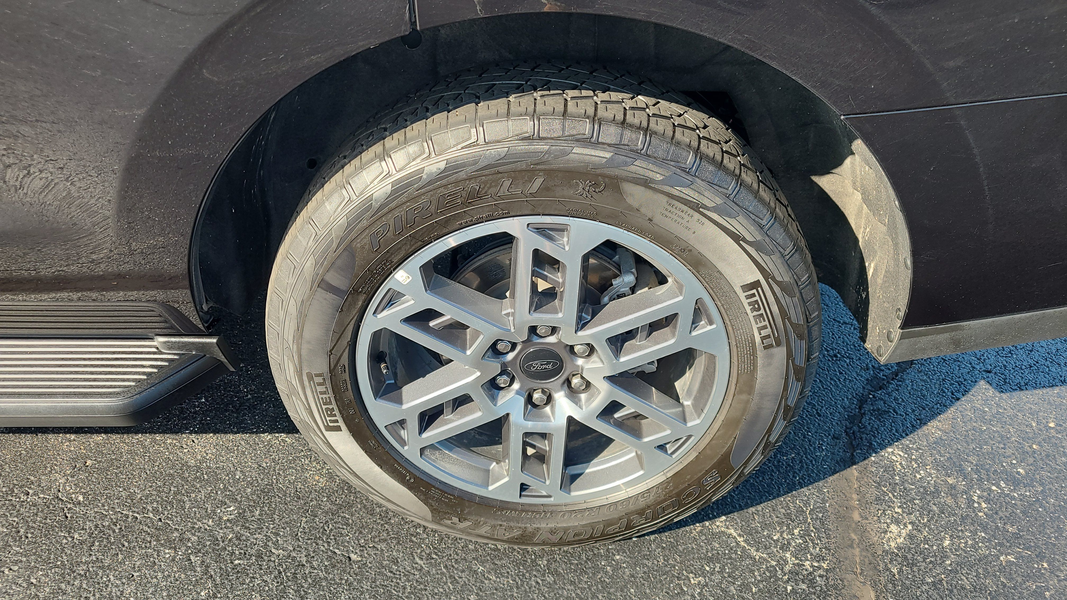 Used 2025 Ford Expedition Active AWD/4WD image 11