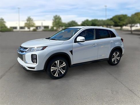 New 2025 Mitsubishi Outlander Sport SE image 3