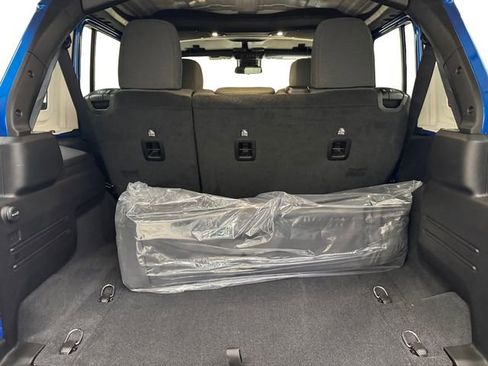 Used 2025 Jeep Wrangler Sport S AWD/4WD image 20