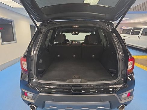 Used 2023 Honda Passport TrailSport image 9