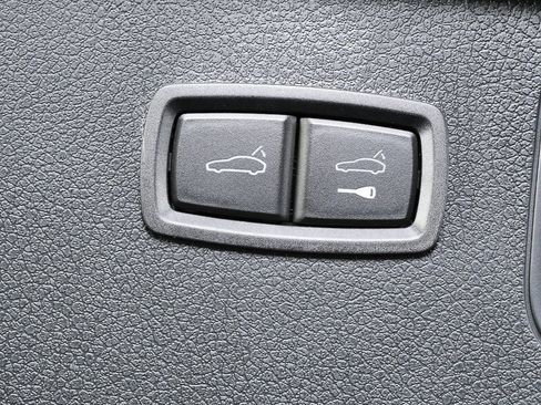 New 2026 Porsche Macan S image 33