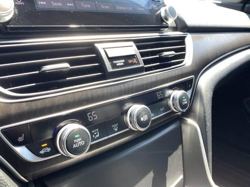 Used 2019 Honda Accord EX image 23