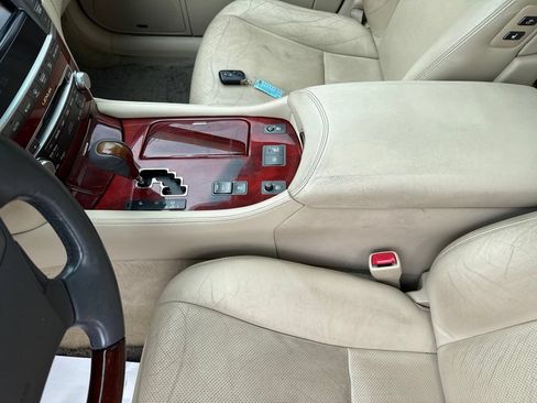 Used 2011 Lexus LS 460 AWD w/ Luxury Value Edition image 28