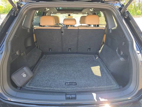 Certified 2024 Volkswagen Tiguan SE AWD/4WD image 27