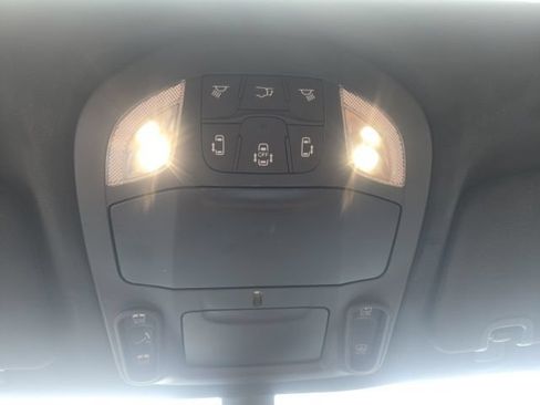 Used 2026 Chrysler Pacifica Pinnacle w/ Trailer Tow Group AWD/4WD image 35