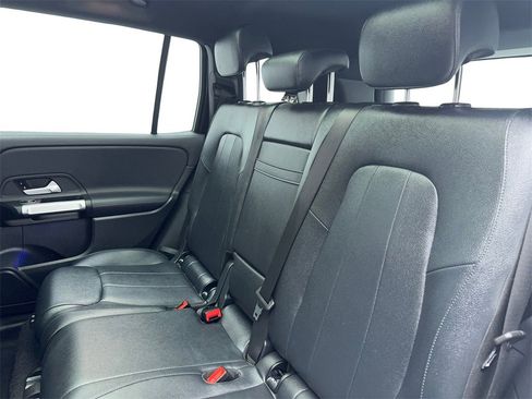 Used 2023 Mercedes-Benz EQB 250+ image 41