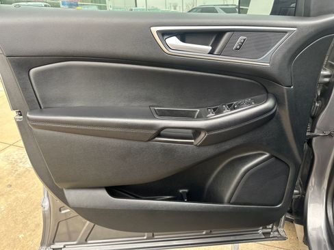 Used 2024 Ford Edge SEL w/ Convenience Package image 10