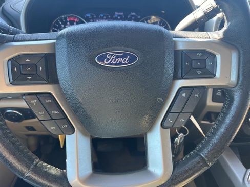 Used 2020 Ford F250 Lariat image 13