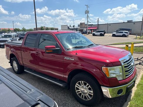 Used 2014 Ford F150 Lariat w/ Equipment Group 501A Mid AWD/4WD image 2