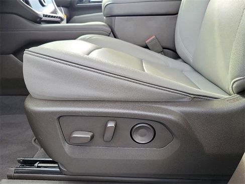 Used 2025 GMC Yukon XL Elevation w/ Technology Package image 18