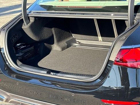 New 2026 Mercedes-Benz E 350 4MATIC Sedan image 26