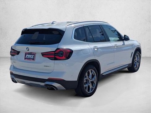Used 2023 BMW X3 xDrive30i w/ Premium Package AWD/4WD image 5