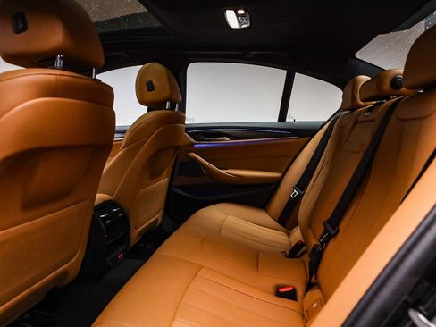 Certified 2023 BMW 530e w/ Premium Package image 20