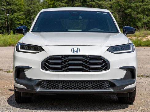 Used 2023 Honda HR-V Sport image 2