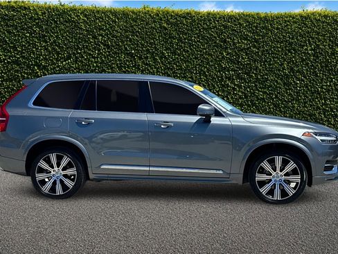 Used 2020 Volvo XC90 T6 Inscription w/ Protection Package Premier AWD/4WD image 3