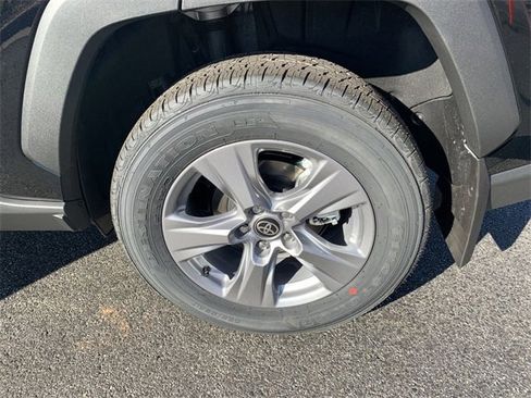 New 2025 Toyota RAV4 LE image 33