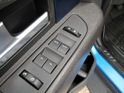 Used 2013 Ford F150 Raptor w/ Luxury Equipment Group image 20