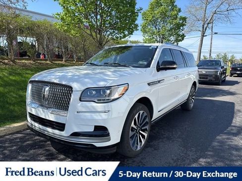 Certified 2023 Lincoln Navigator L Reserve AWD/4WD image 3