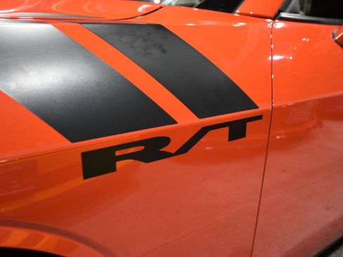 Used 2009 Dodge Challenger R/T RWD image 6