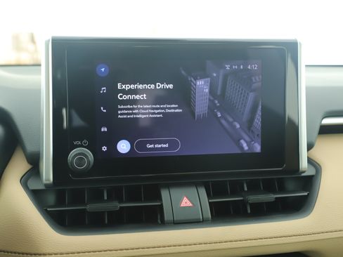 Used 2023 Toyota RAV4 XLE w/ Convenience Package image 16