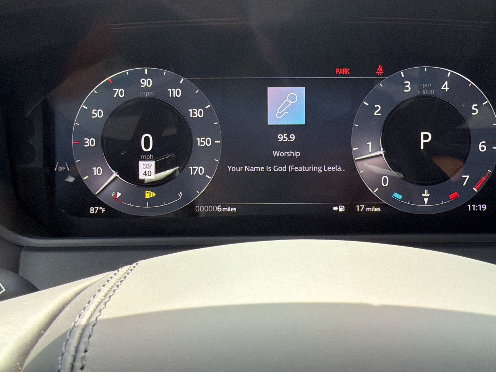 New 2026 Land Rover Range Rover Velar S AWD/4WD image 23
