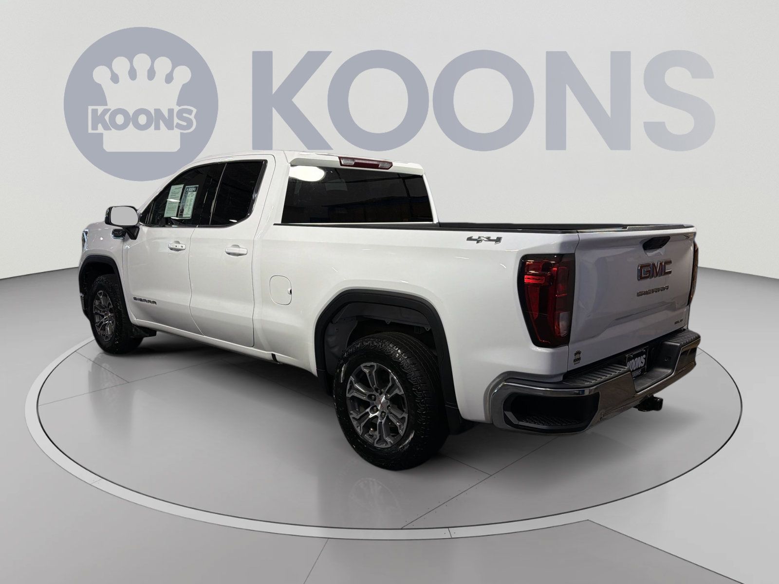 Used 2023 GMC Sierra 1500 SLE AWD/4WD image 4