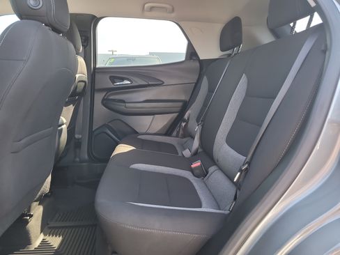 Used 2024 Chevrolet TrailBlazer LT w/ Driver Confidence Package FWD image 11