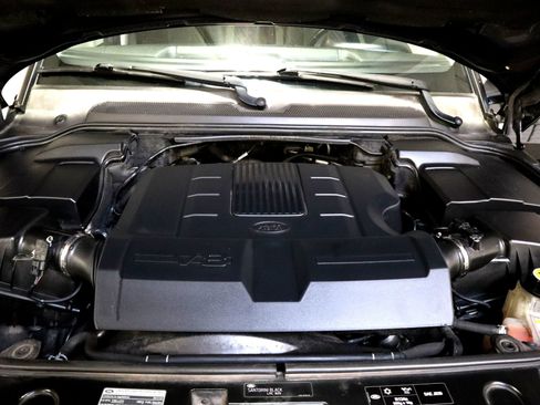 Used 2013 Land Rover LR4 HSE image 11