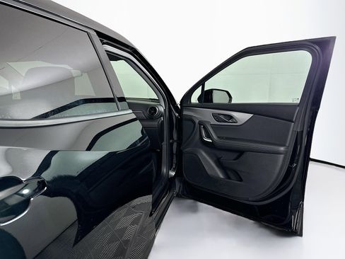 Used 2025 Chevrolet Blazer LT image 31