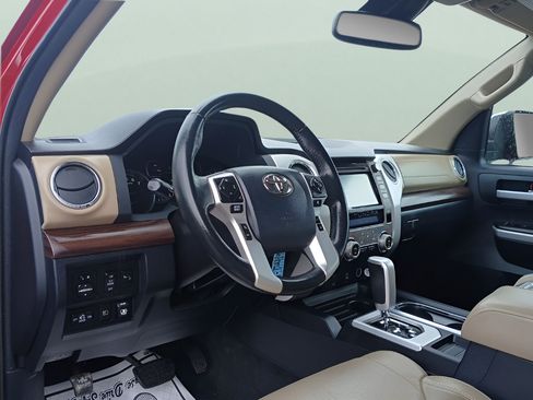 Used 2018 Toyota Tundra Limited w/ Limited Premium Package AWD/4WD image 13