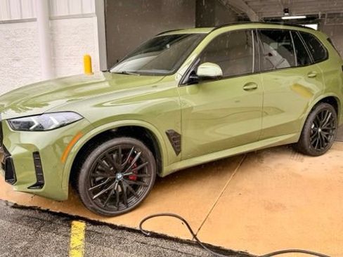 Used 2026 BMW X5 xDrive40i w/ M Sport Package AWD/4WD image 2